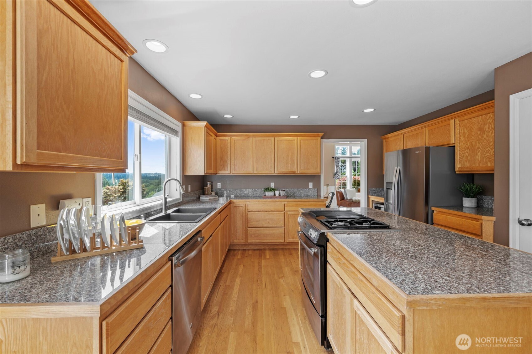 11521 42nd Place Property Photo 9