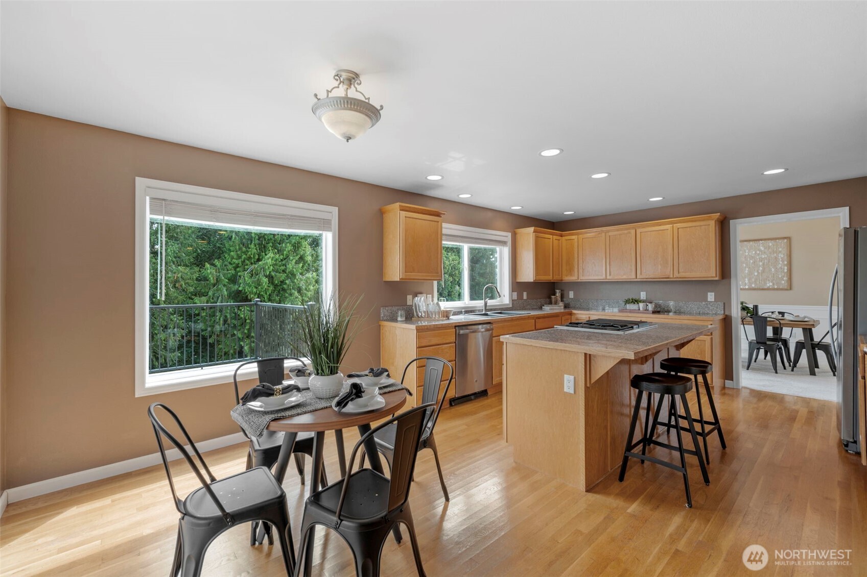 11521 42nd Place Property Photo 12