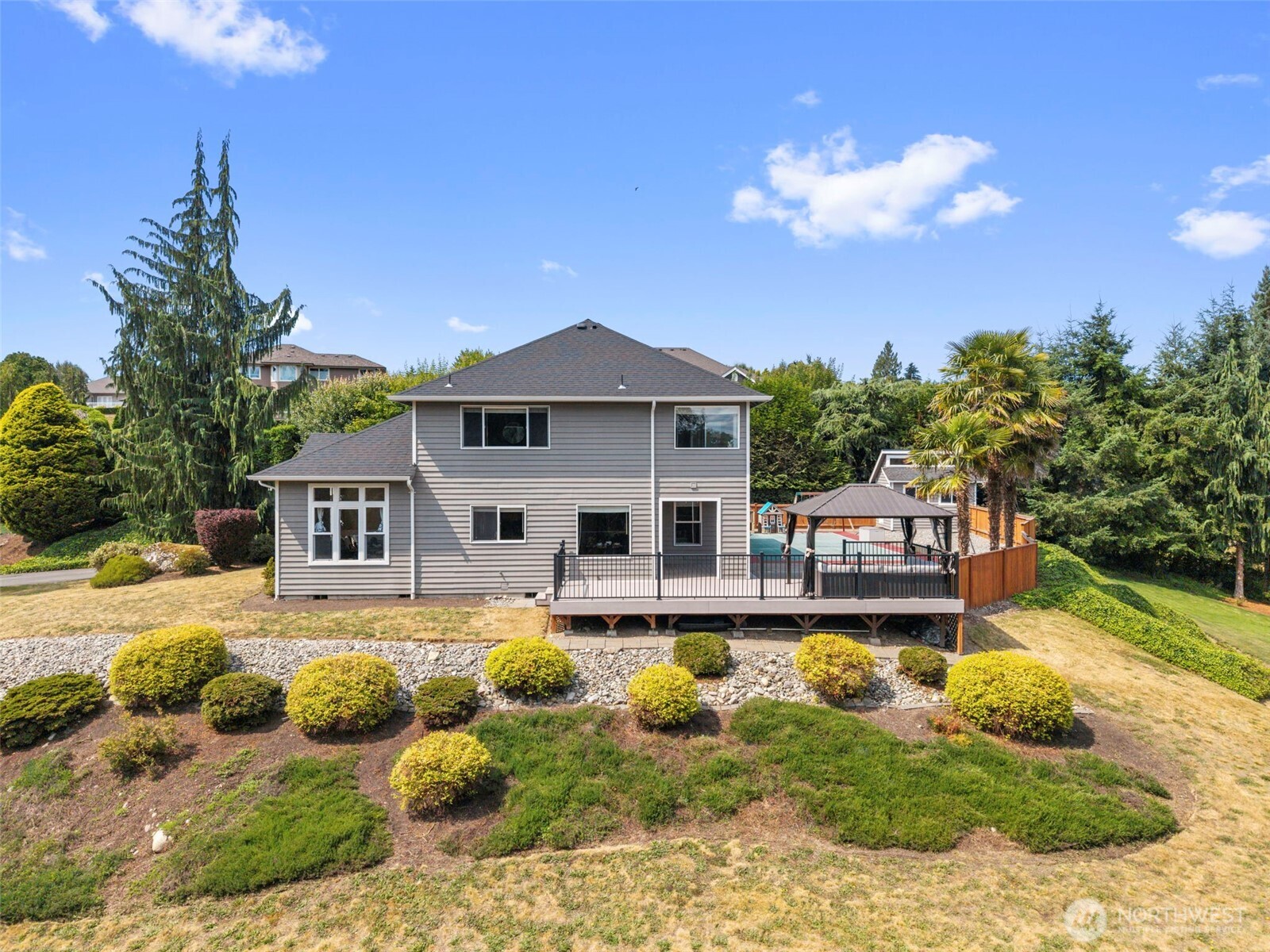 11521 42nd Place Property Photo 37