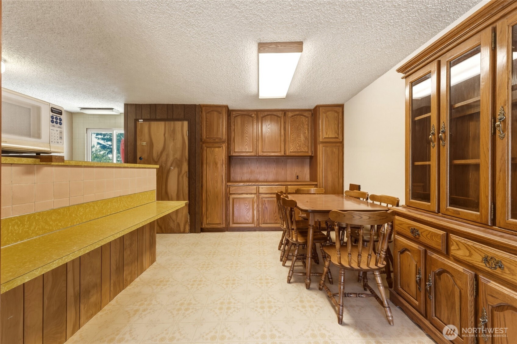 309 Ne Ash Street Property Photo 5