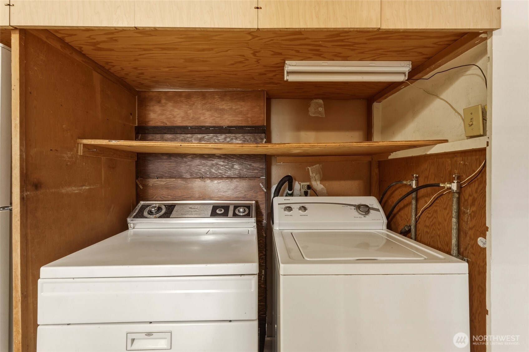 309 Ne Ash Street Property Photo 9