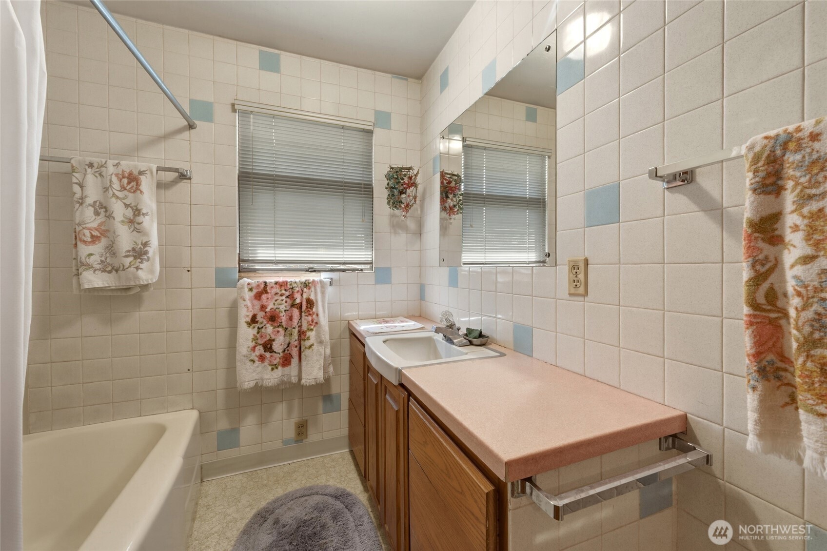 309 Ne Ash Street Property Photo 11