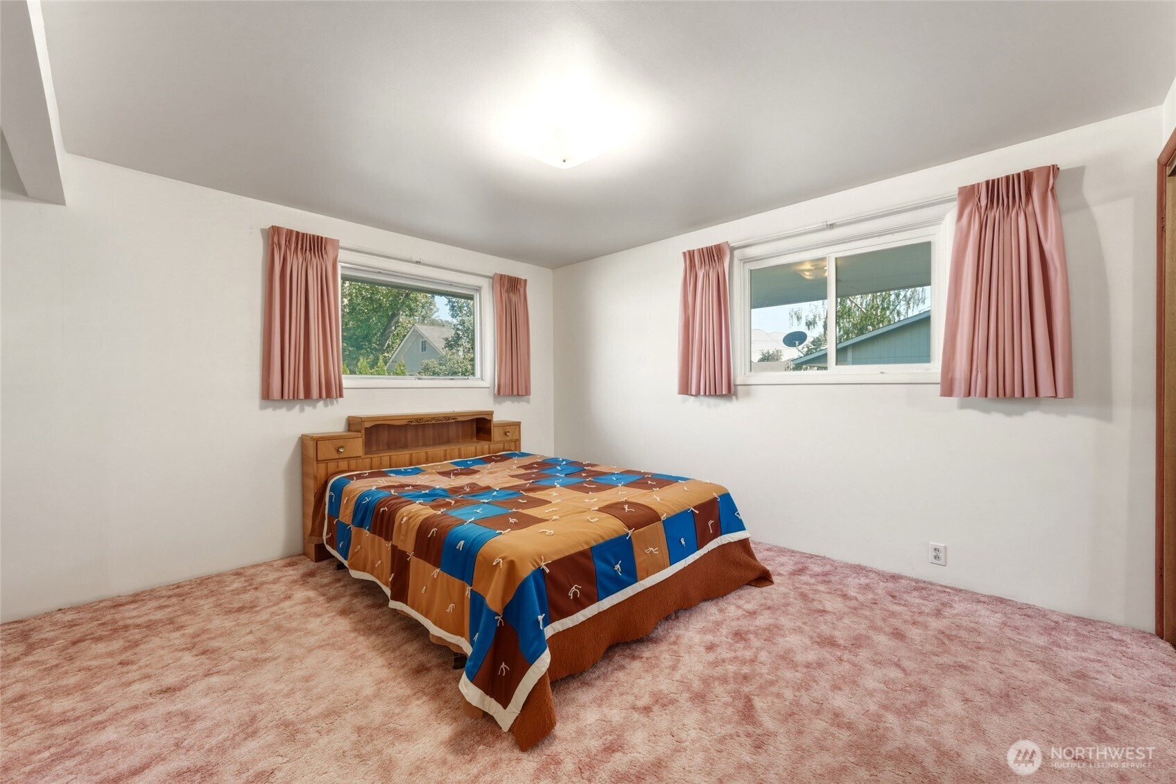 309 Ne Ash Street Property Photo 17