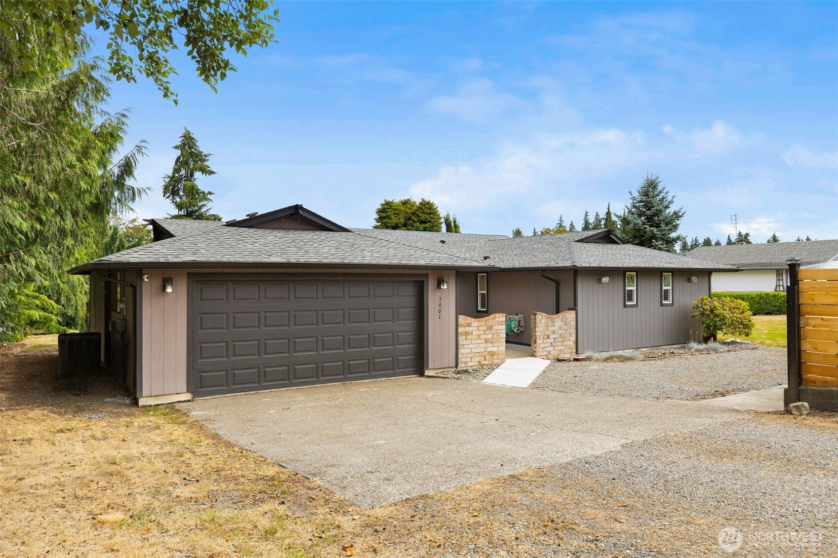 5401 47th Avenue Property Photo 1