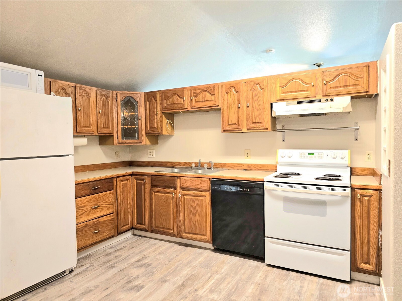 2225 State Route 105 Property Photo 11