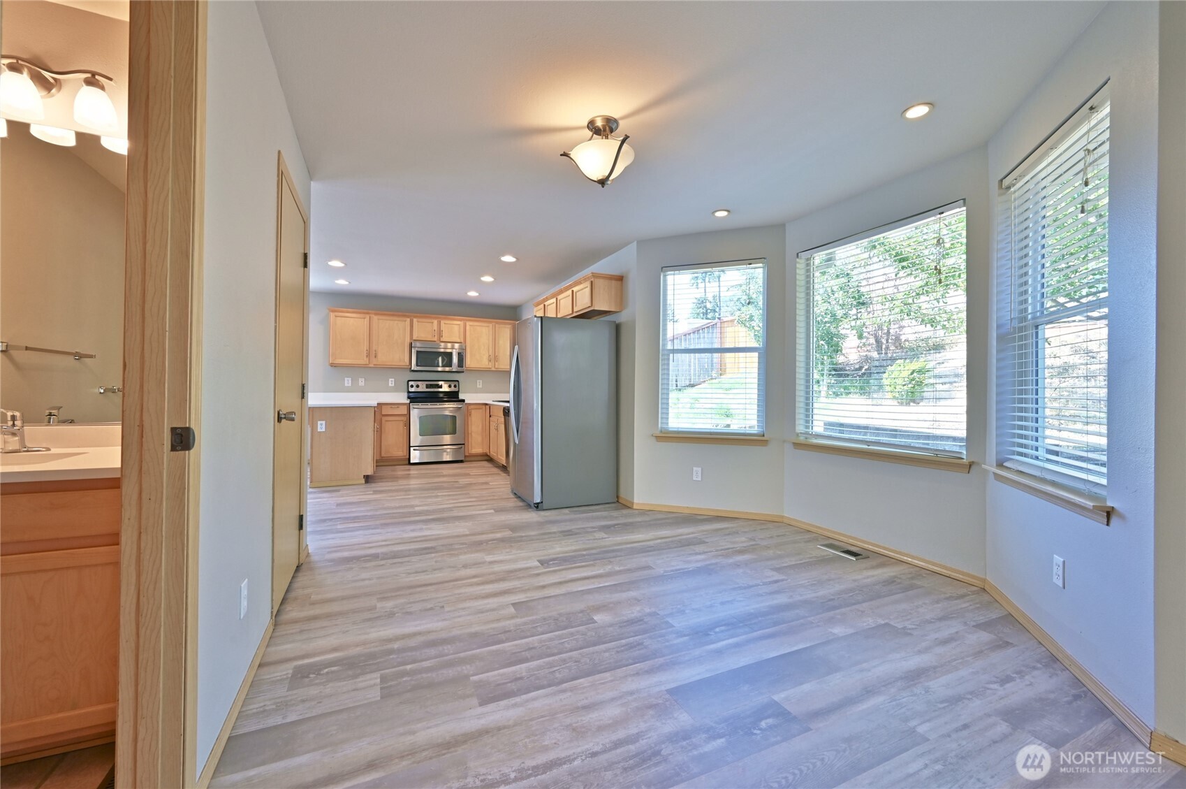 1687 Bayview Drive Property Photo 7