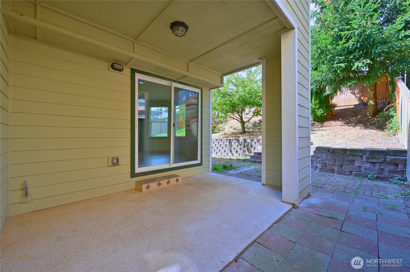 1687 Bayview Drive Property Photo 10