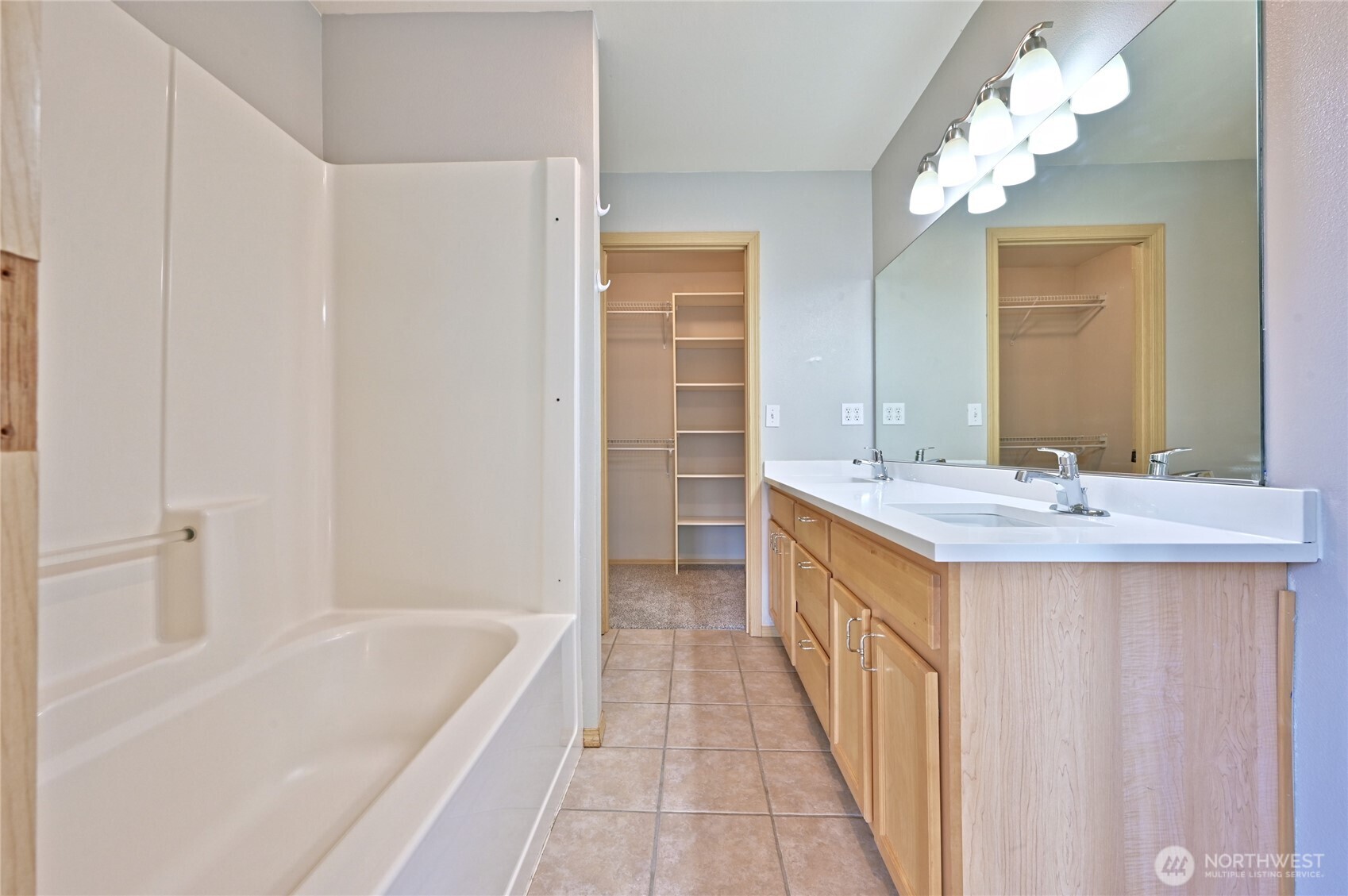 1687 Bayview Drive Property Photo 16