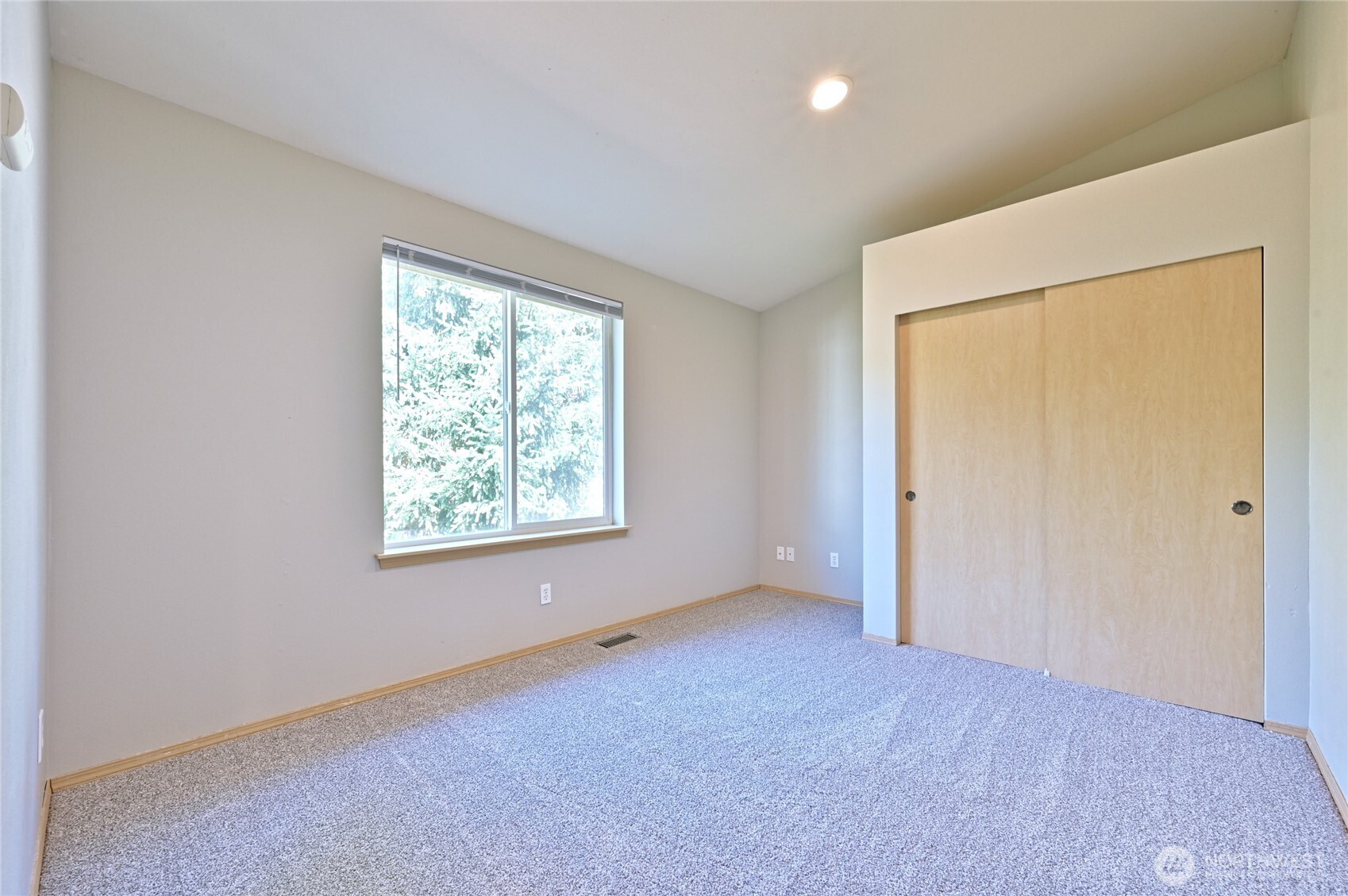 1687 Bayview Drive Property Photo 18