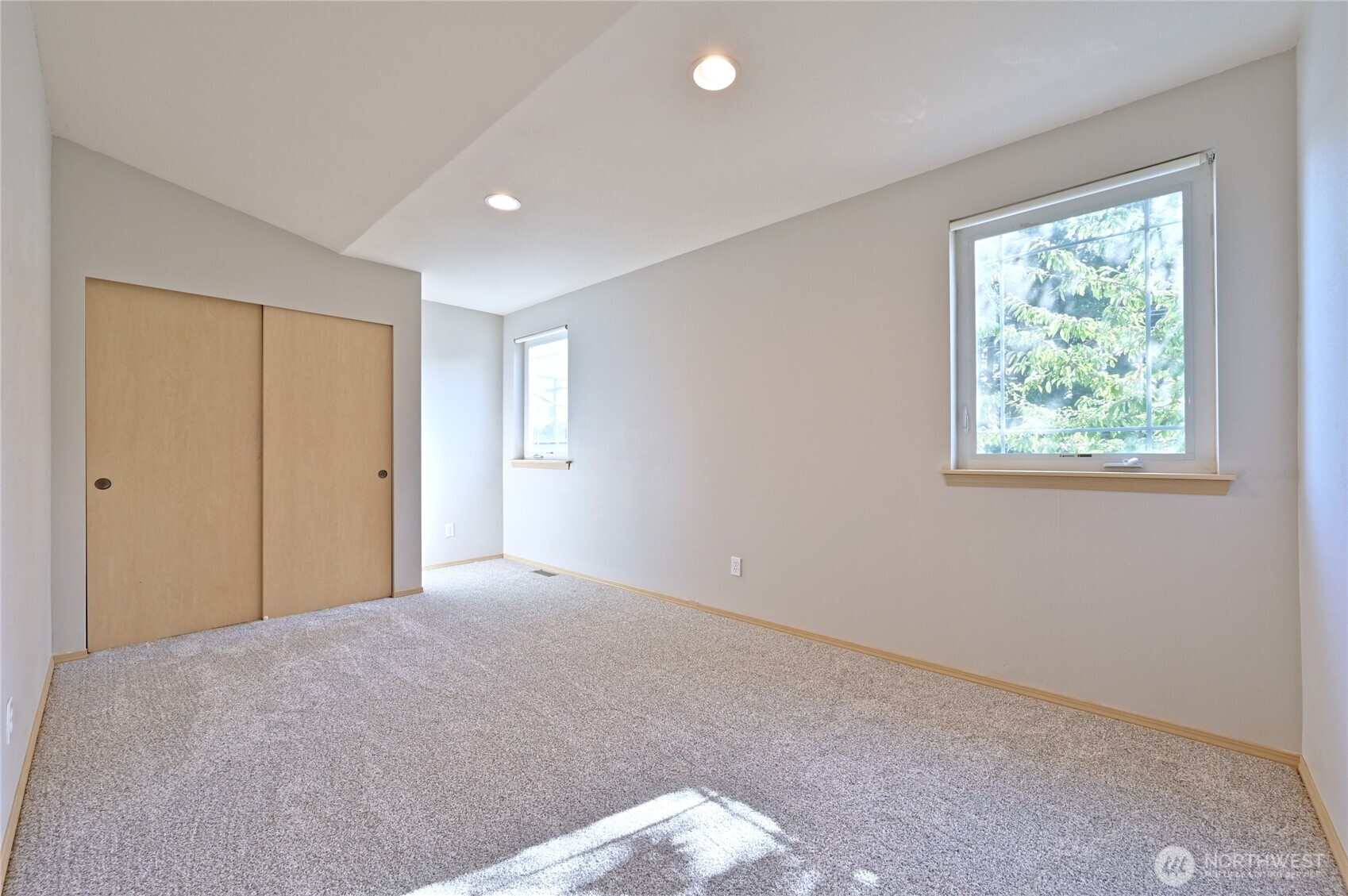 1687 Bayview Drive Property Photo 19