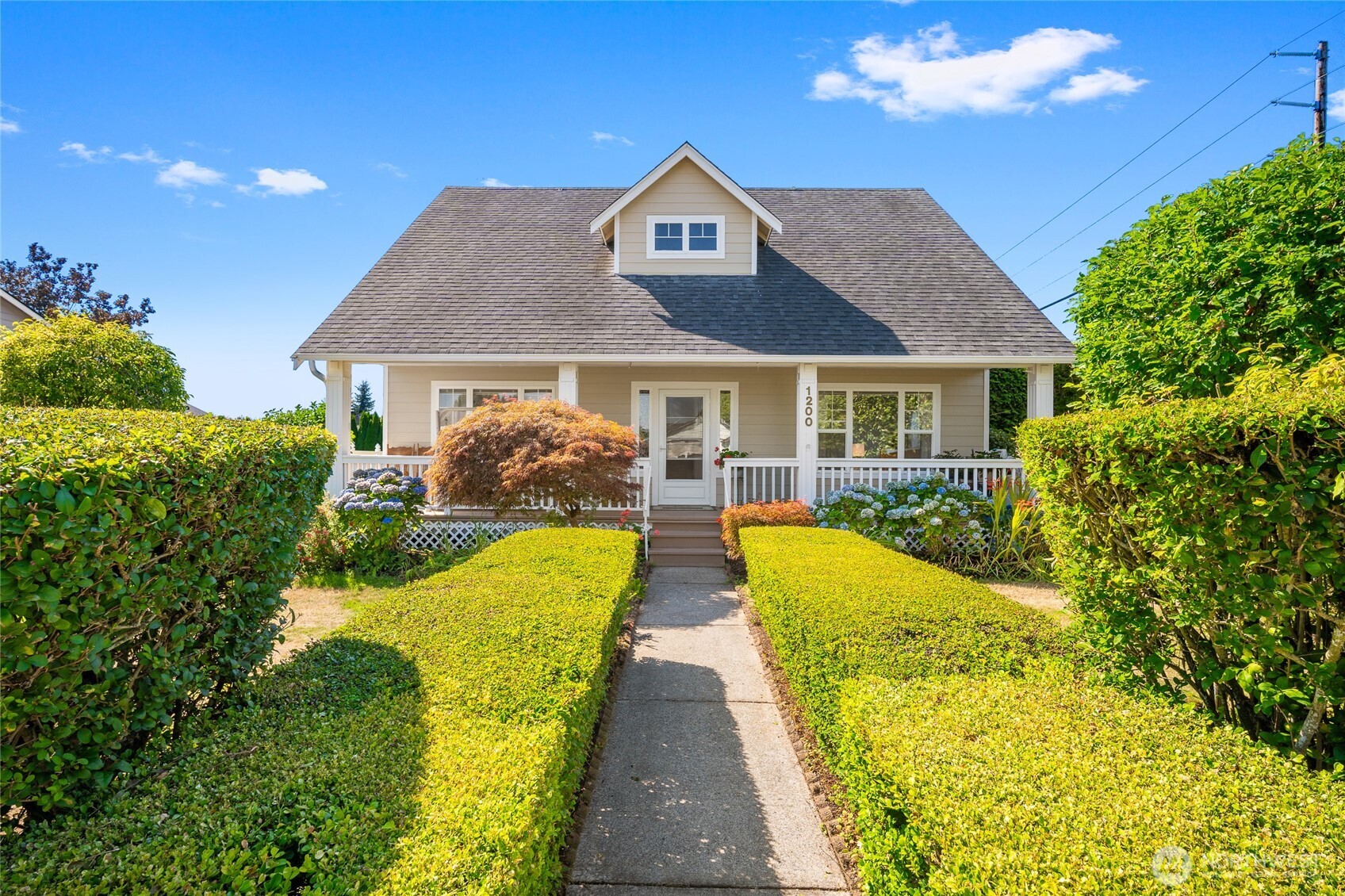 1200 Elm Street Property Photo 1