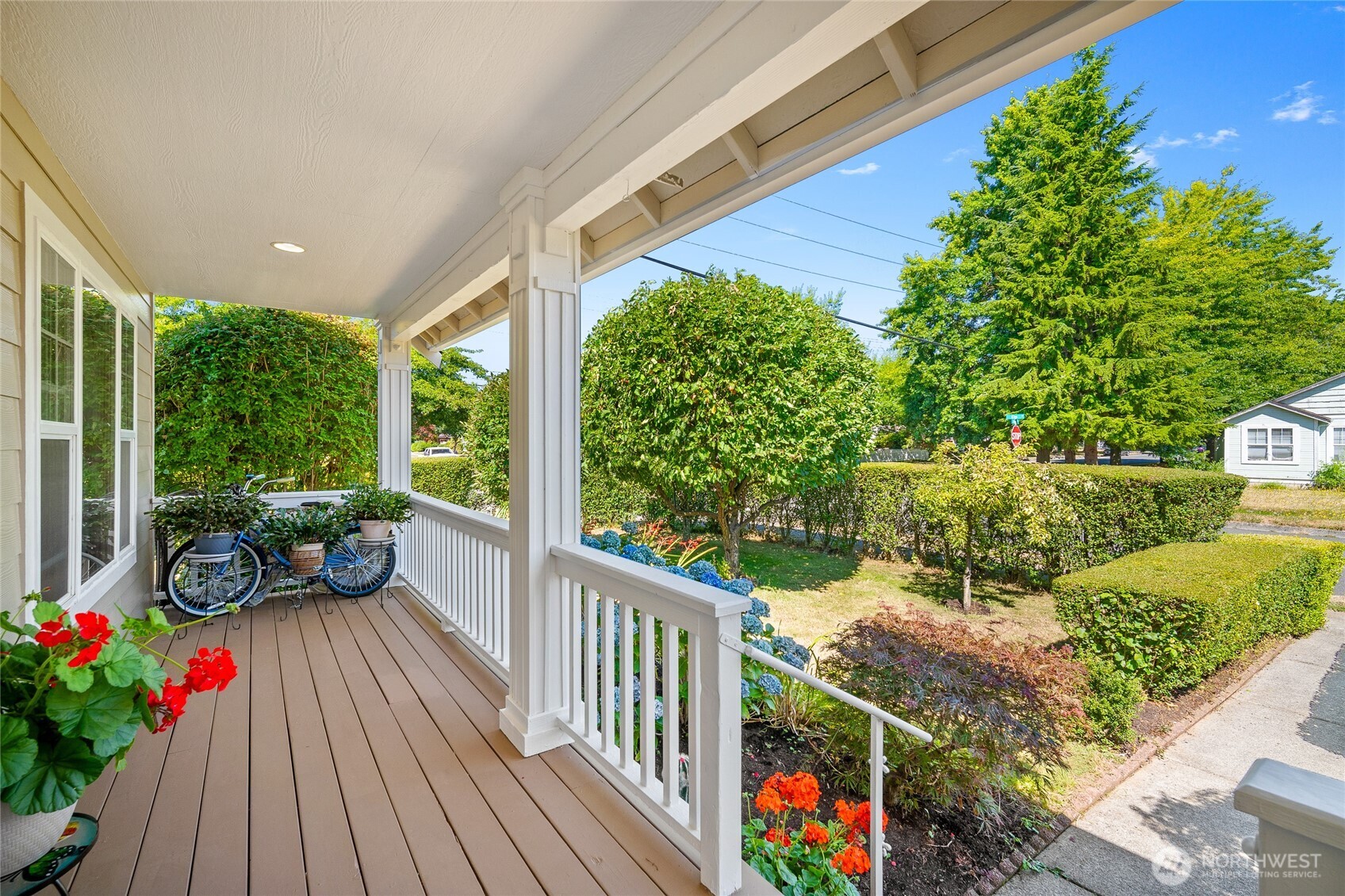 1200 Elm Street Property Photo 6