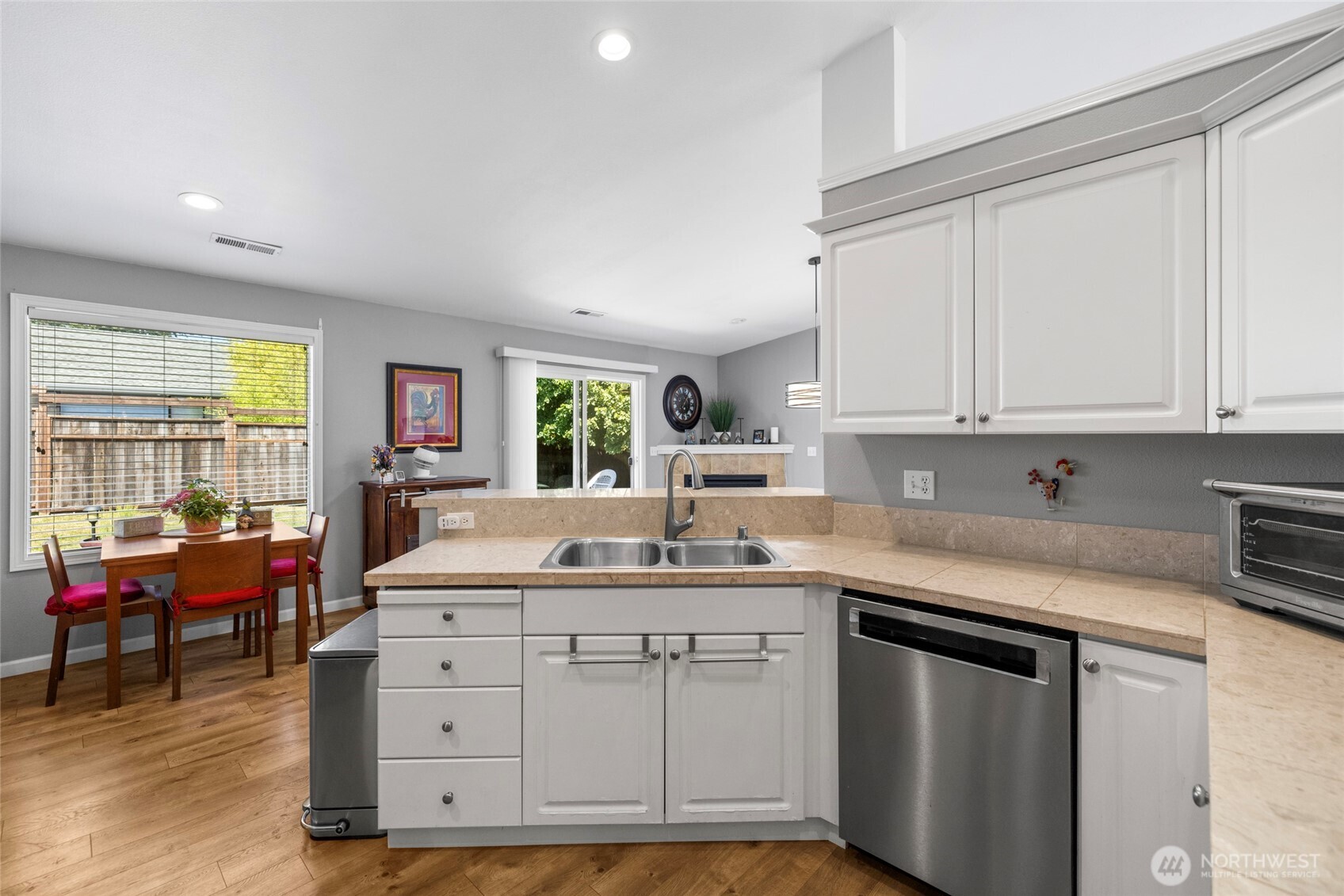 6157 Parkside Drive Property Photo 21