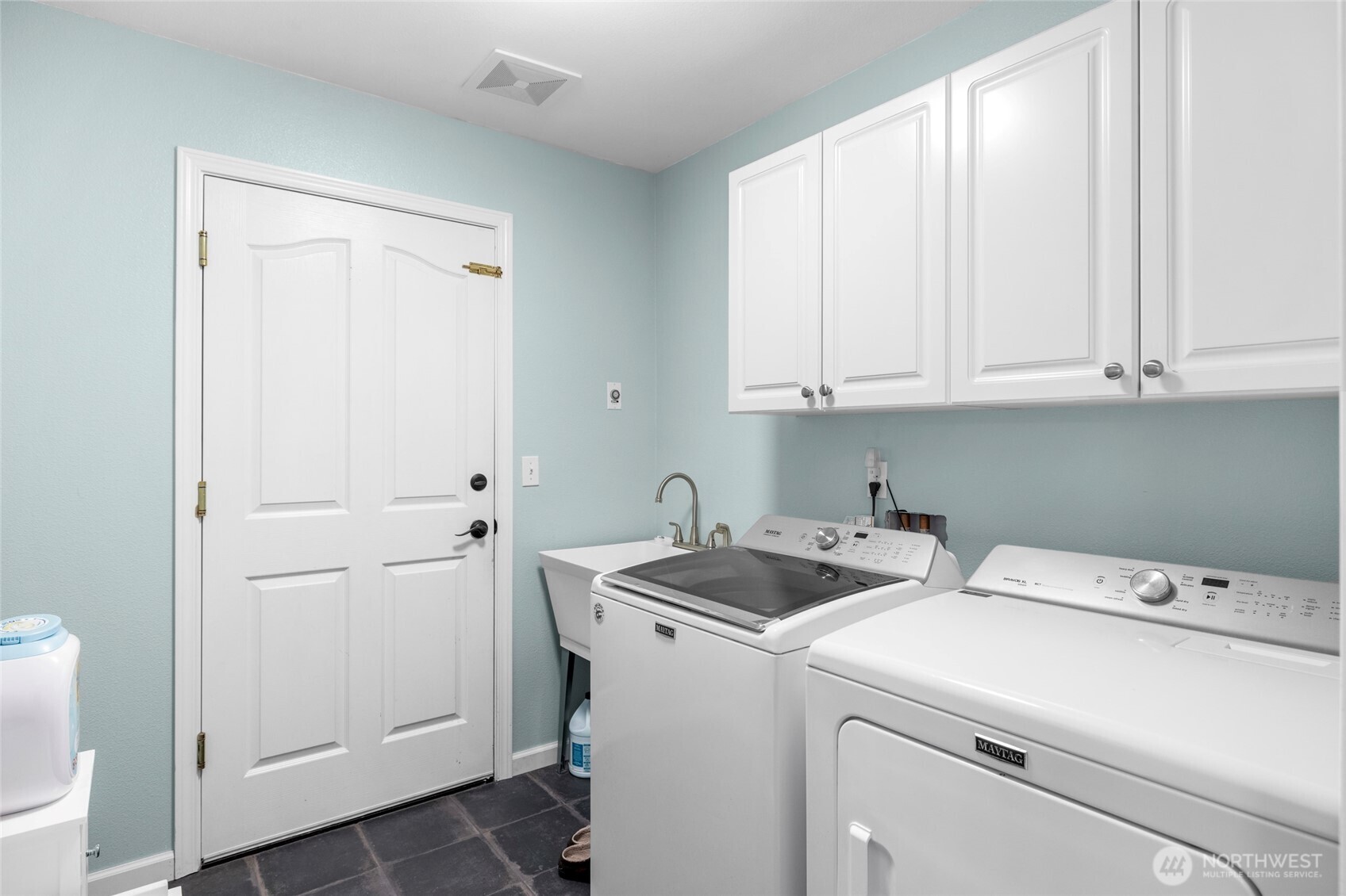6157 Parkside Drive Property Photo 30