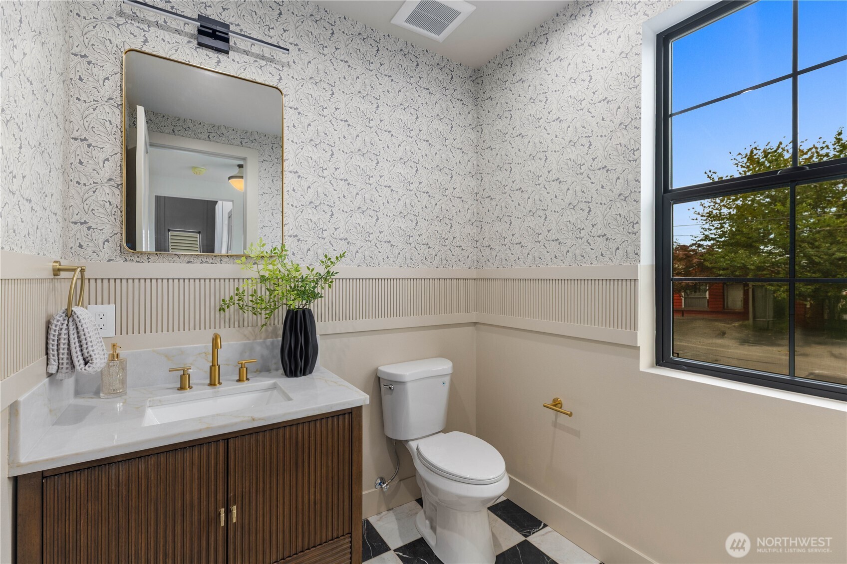 8821 Dibble Avenue Property Photo 20