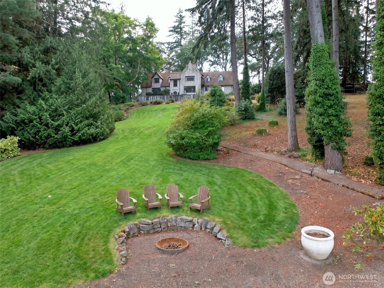 11430 Gravelly Lake Drive Property Photo 38