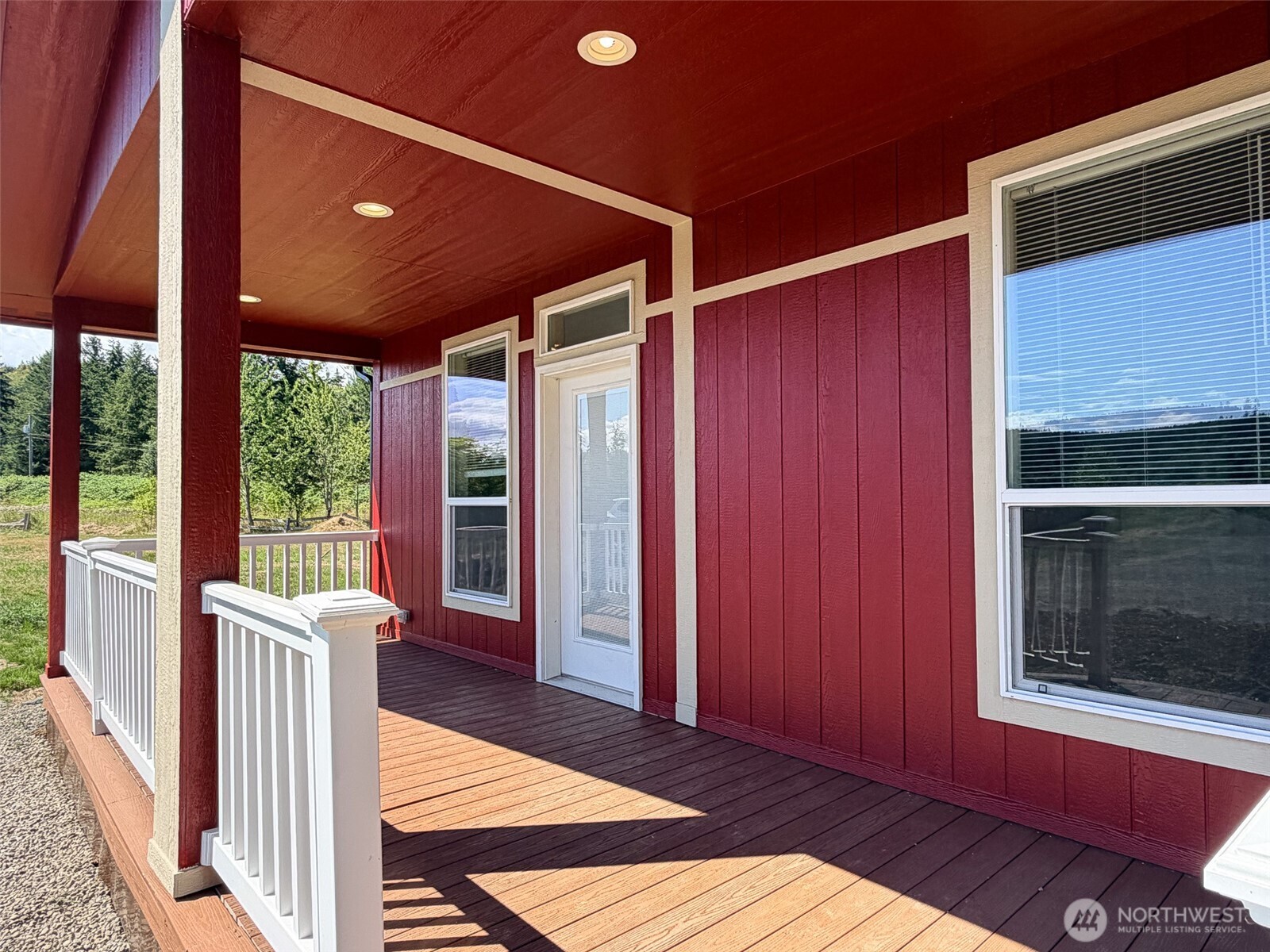 205 Lake View Drive Property Photo 8