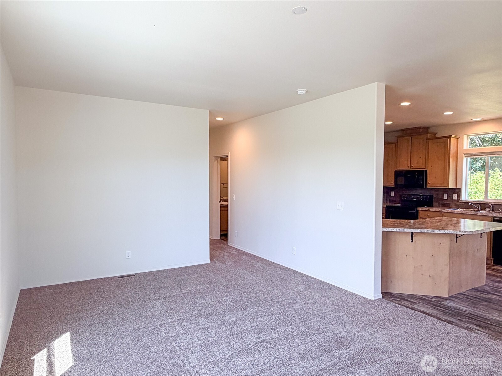 205 Lake View Drive Property Photo 13