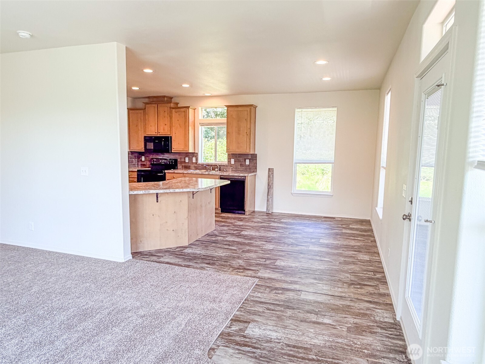 205 Lake View Drive Property Photo 14