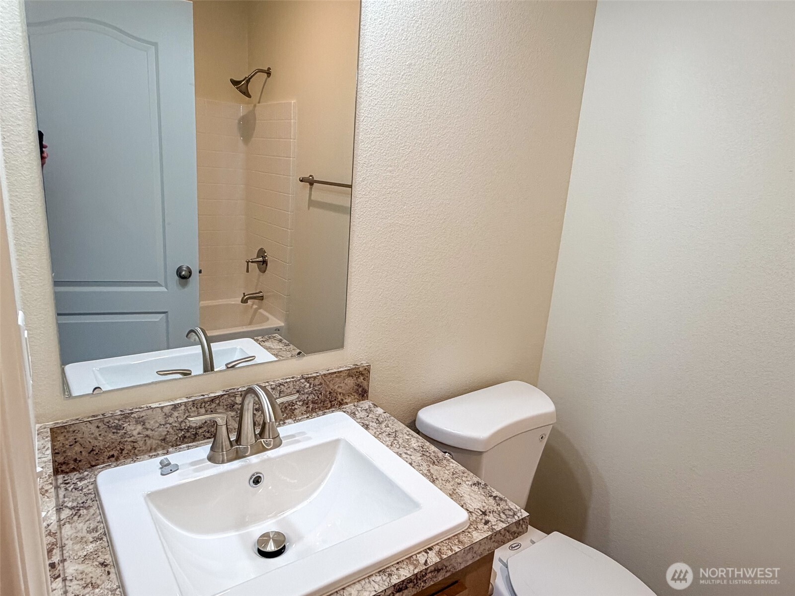 205 Lake View Drive Property Photo 24