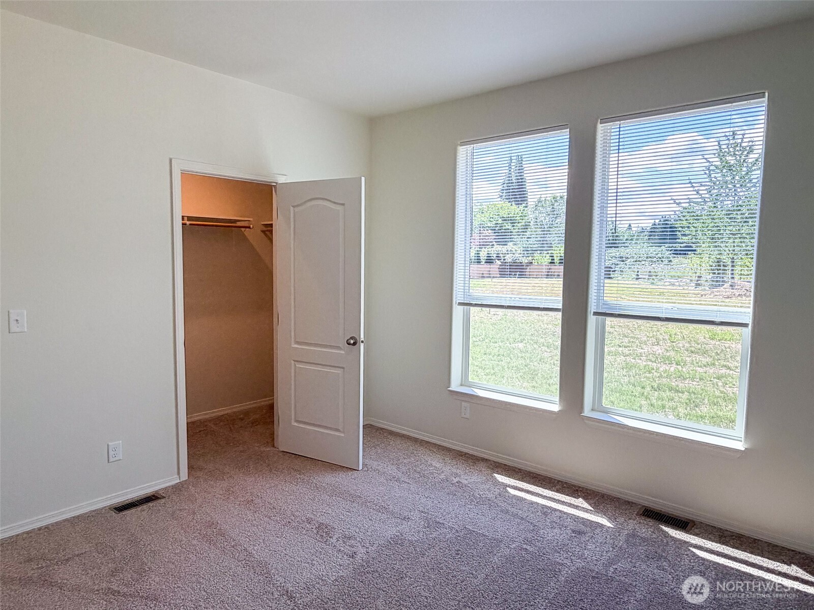 205 Lake View Drive Property Photo 32