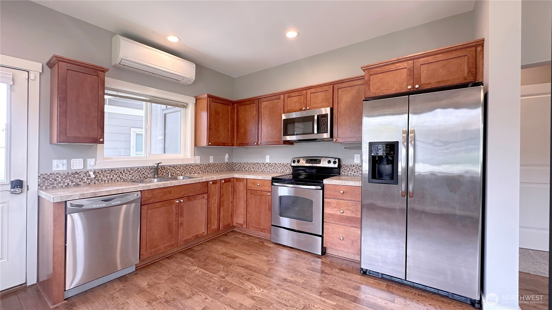 490 Reserve Way Property Photo 6