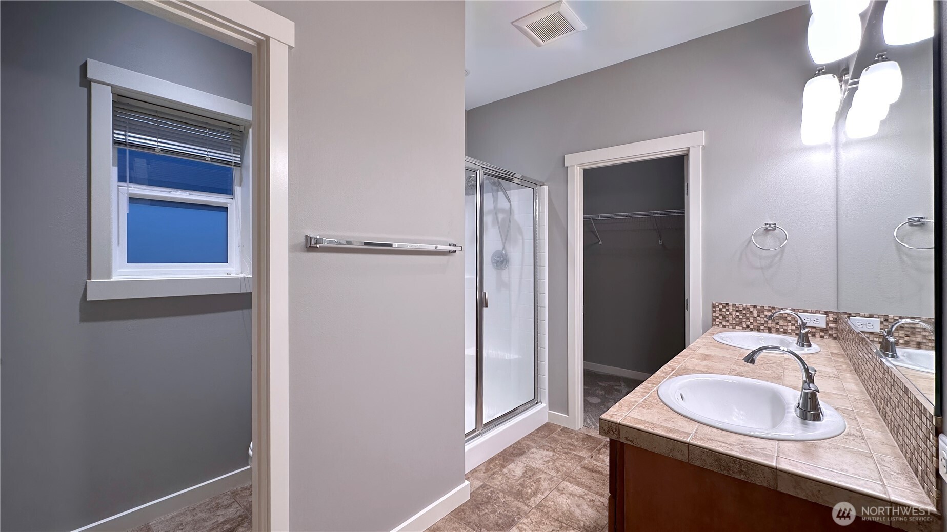490 Reserve Way Property Photo 8
