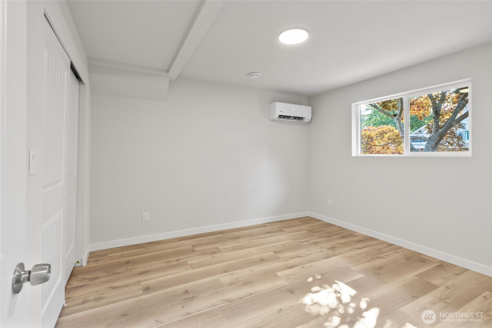 2531 Monroe Avenue Property Photo 15