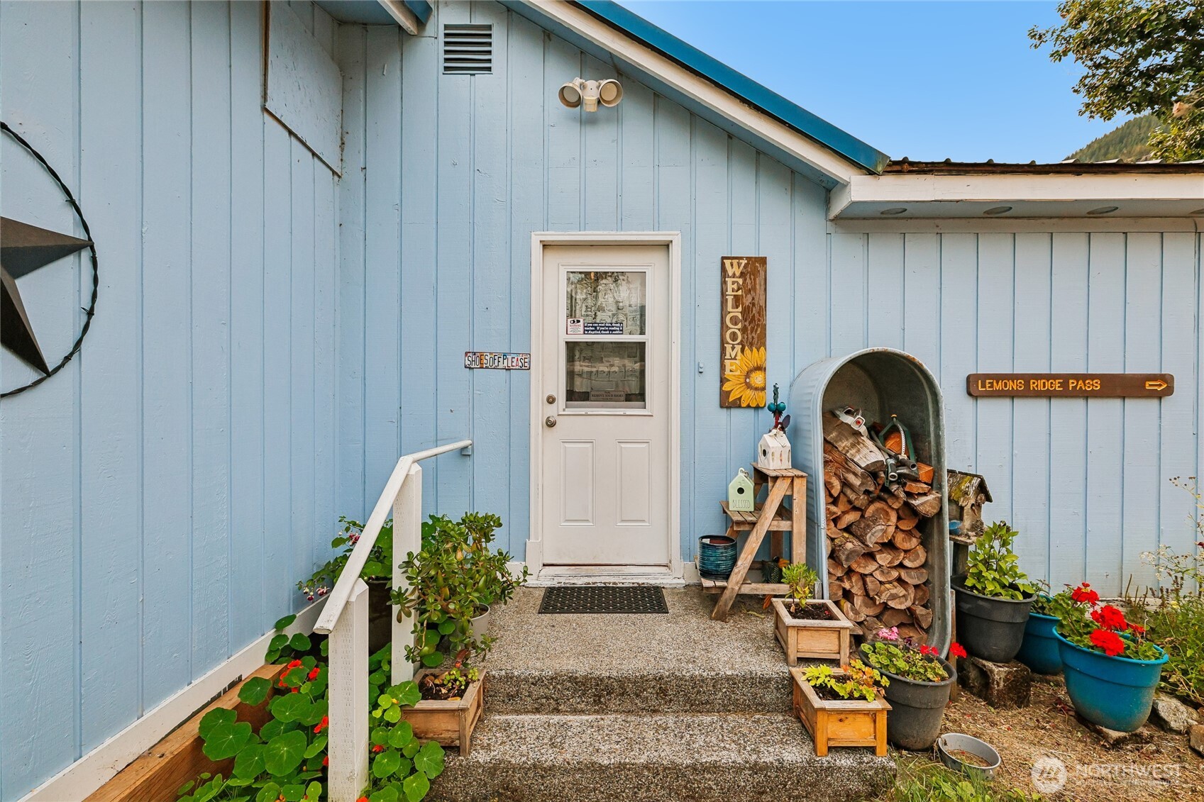 59291 State Route 20 Property Photo 2