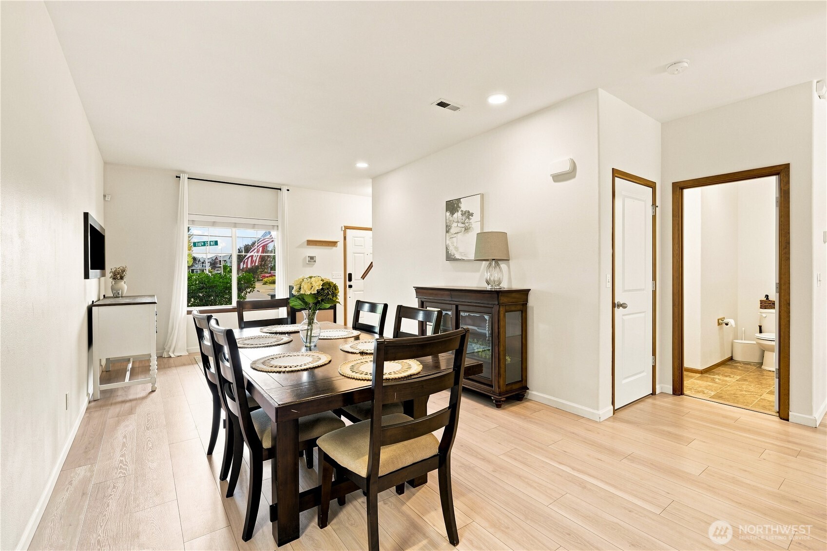 5628 116th Street Property Photo 8