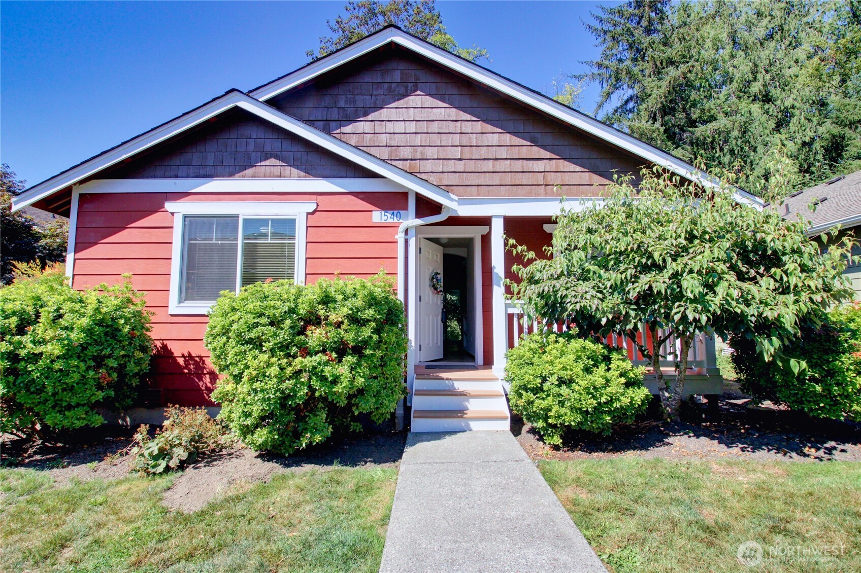1540 Wildflower Way Property Photo 2
