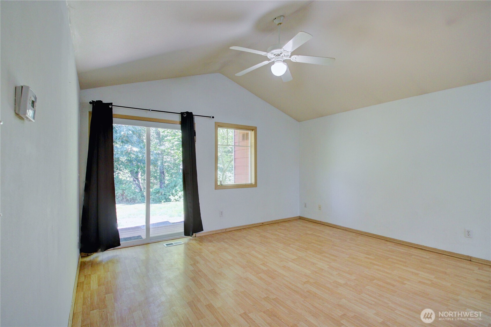 1540 Wildflower Way Property Photo 9