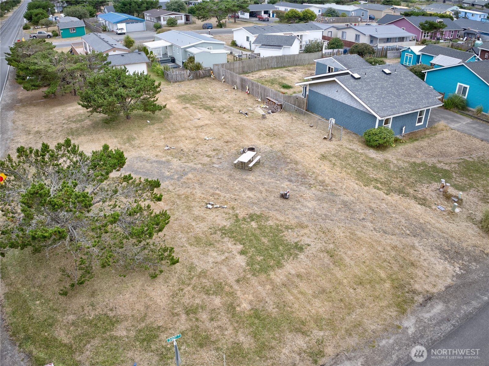 814 340th Place Property Photo 3