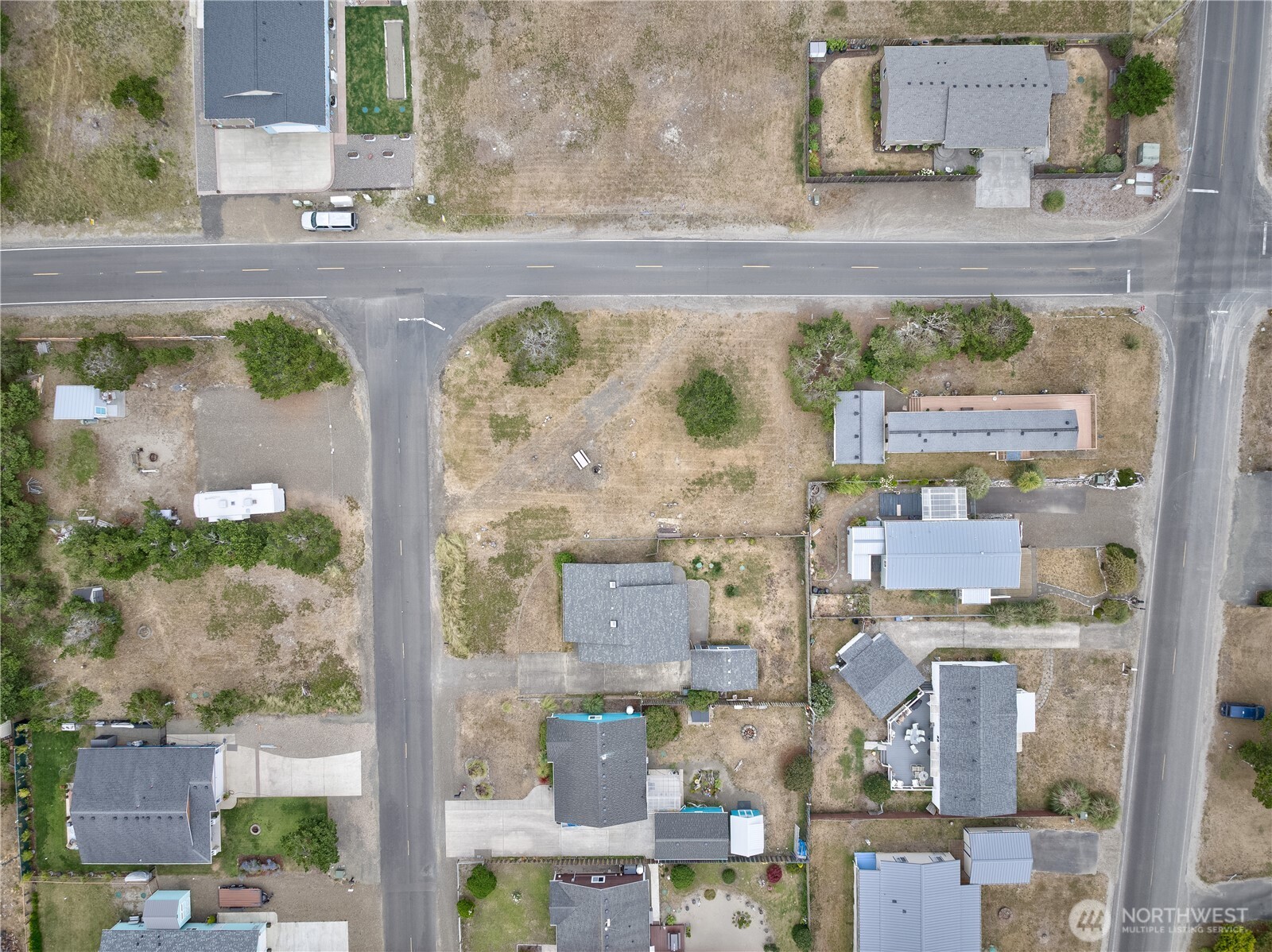 814 340th Place Property Photo 12