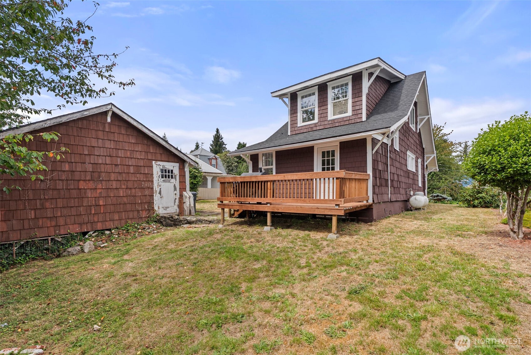 306 B Street Property Photo 2