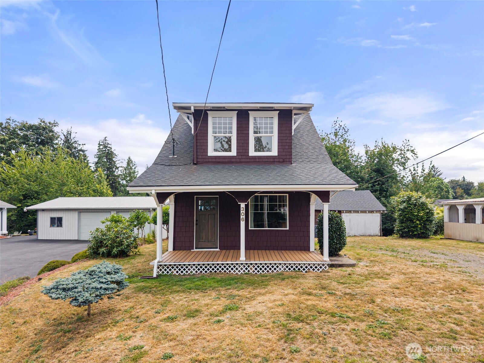 306 B Street Property Photo 3