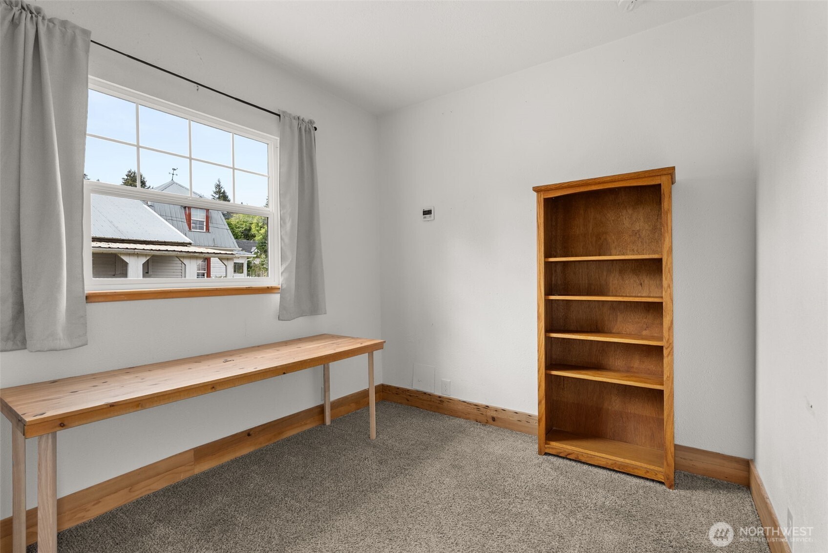 306 B Street Property Photo 11