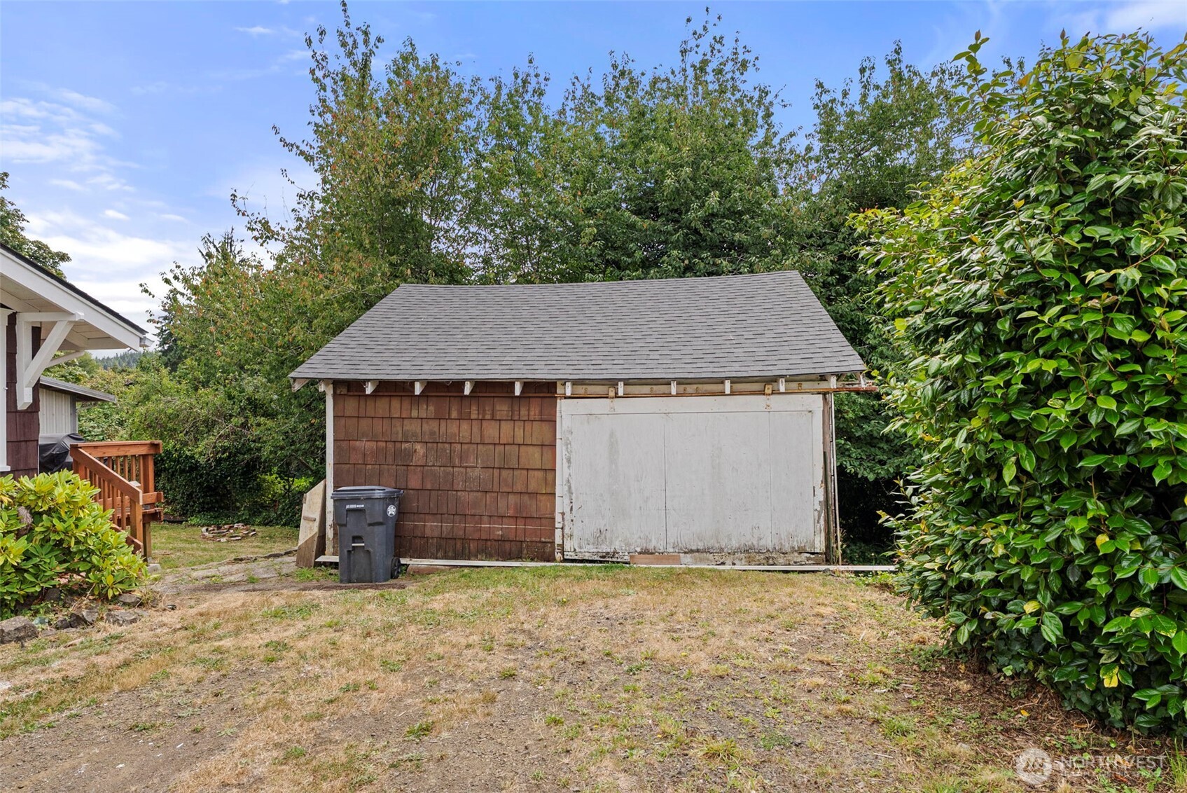 306 B Street Property Photo 24