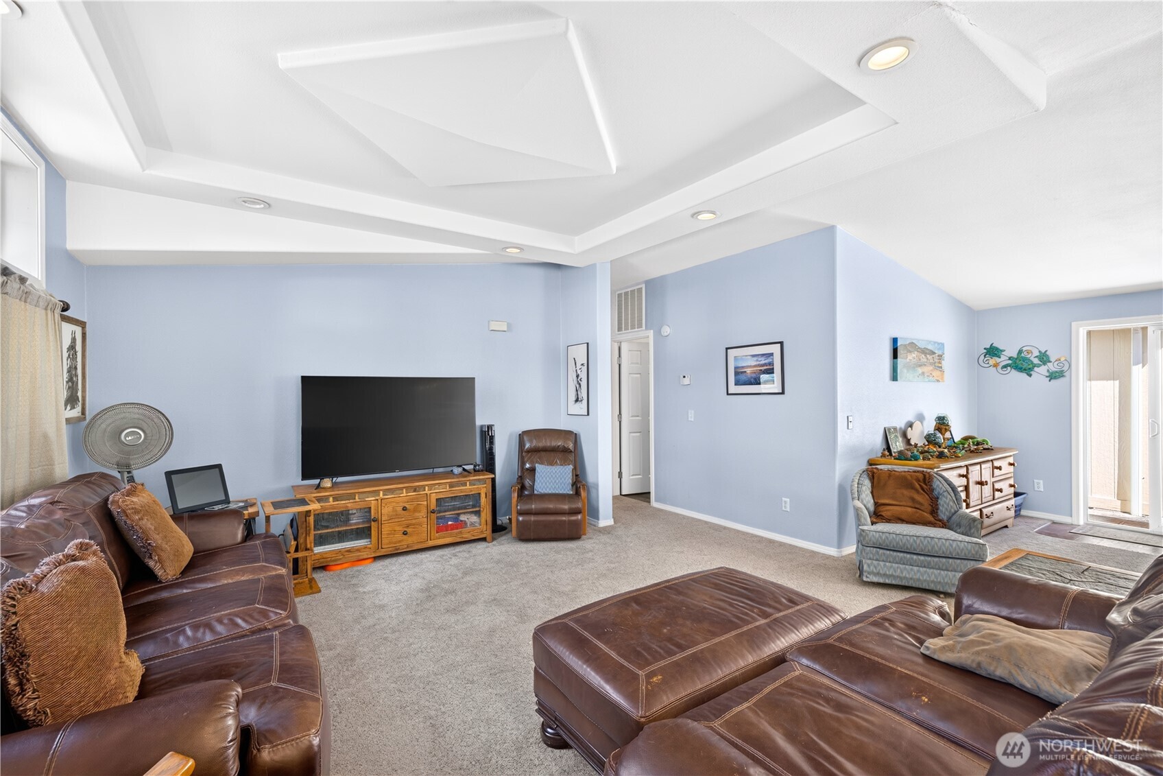 12953 Marihugh Road Property Photo 9