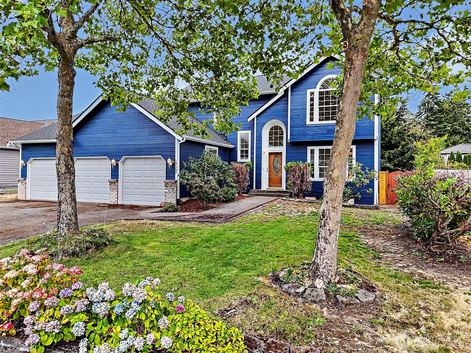 19307 73rd Avenue Property Photo 1
