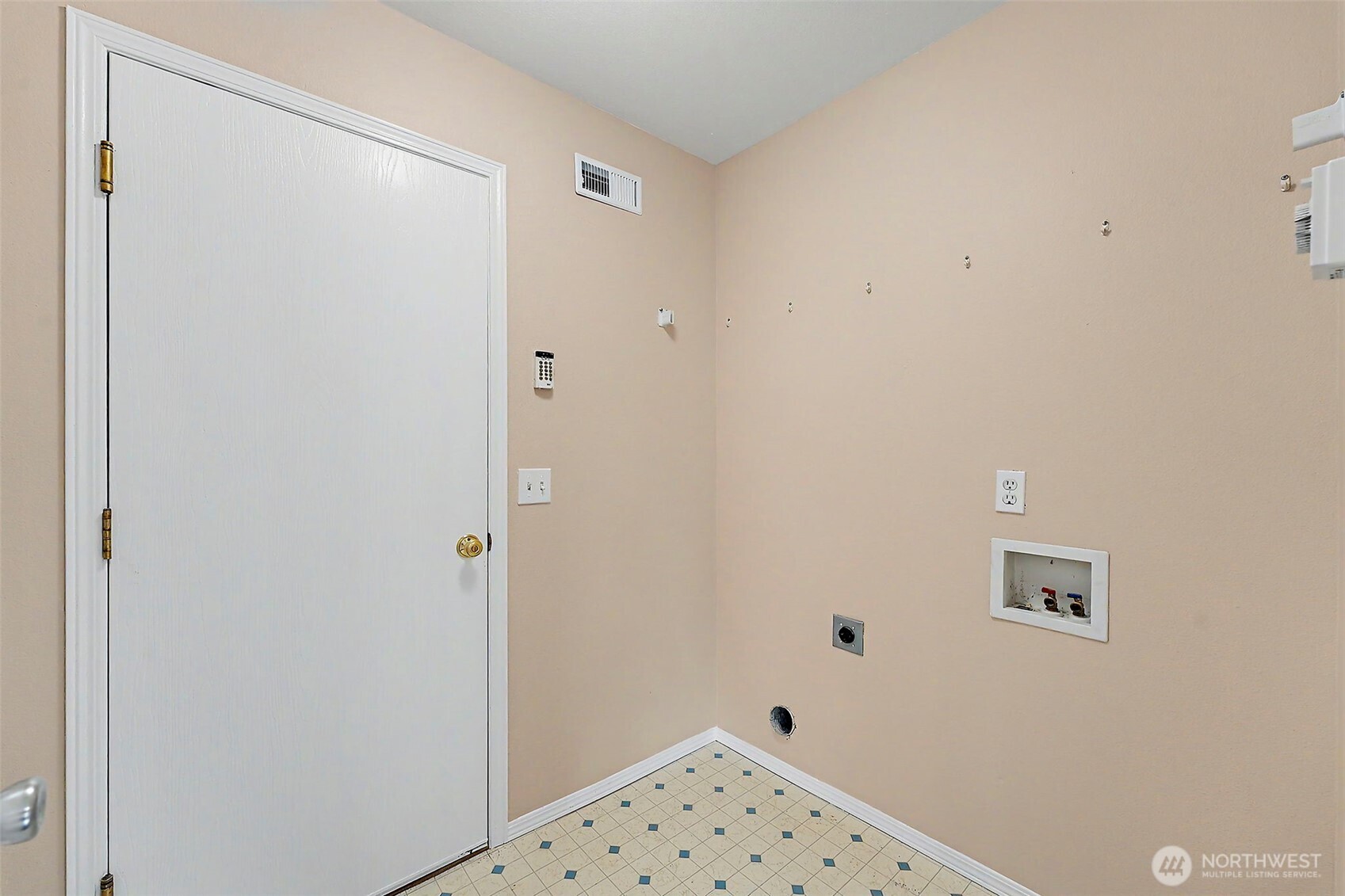 19307 73rd Avenue Property Photo 19