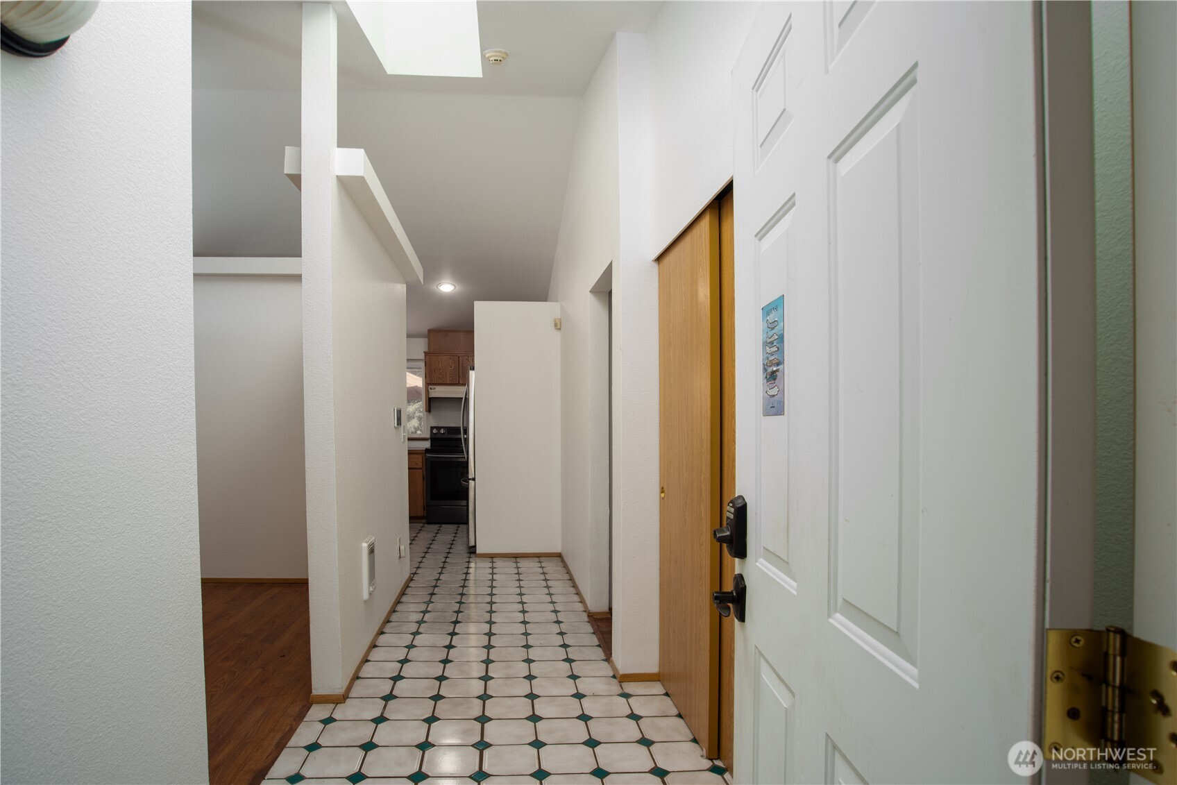 20010 90th Avenue Property Photo 5