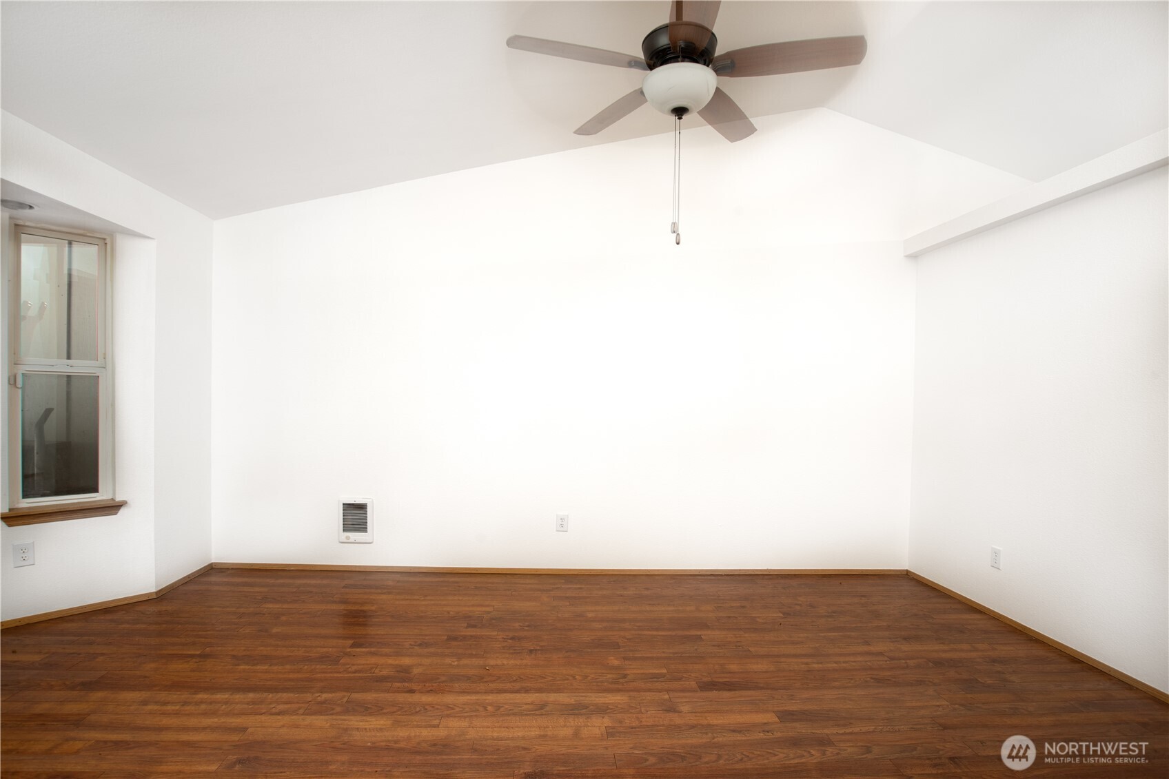 20010 90th Avenue Property Photo 6