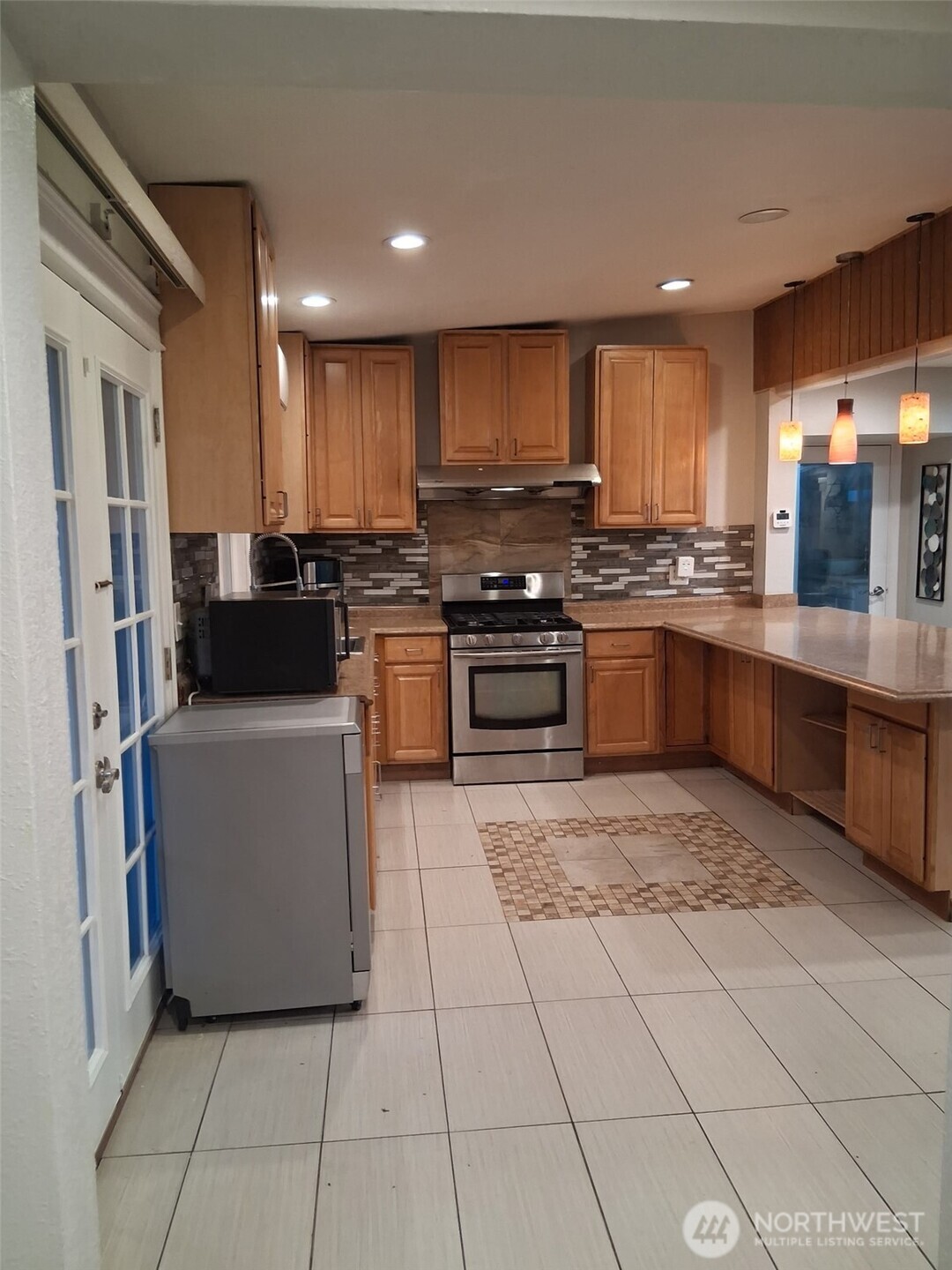 8242 S 128th Street Property Photo 8