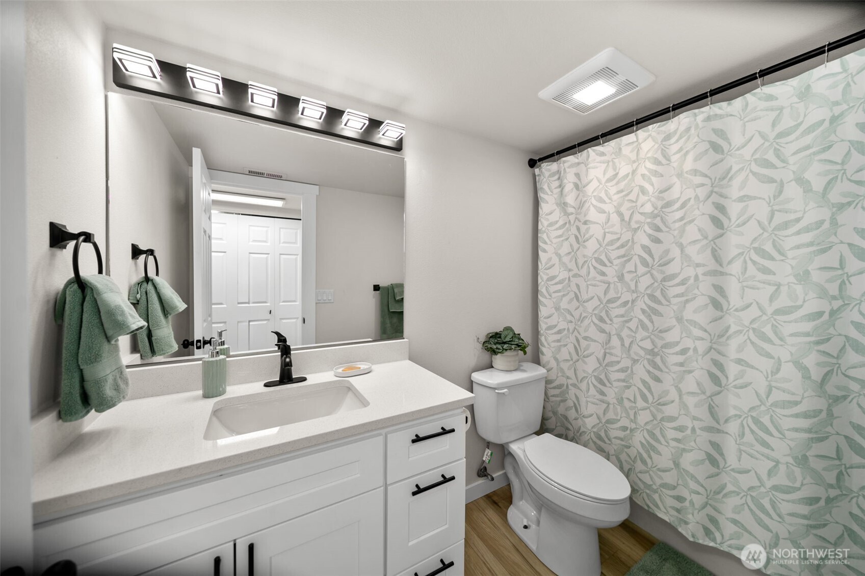 2900 W Marina Drive 202 Property Photo 23