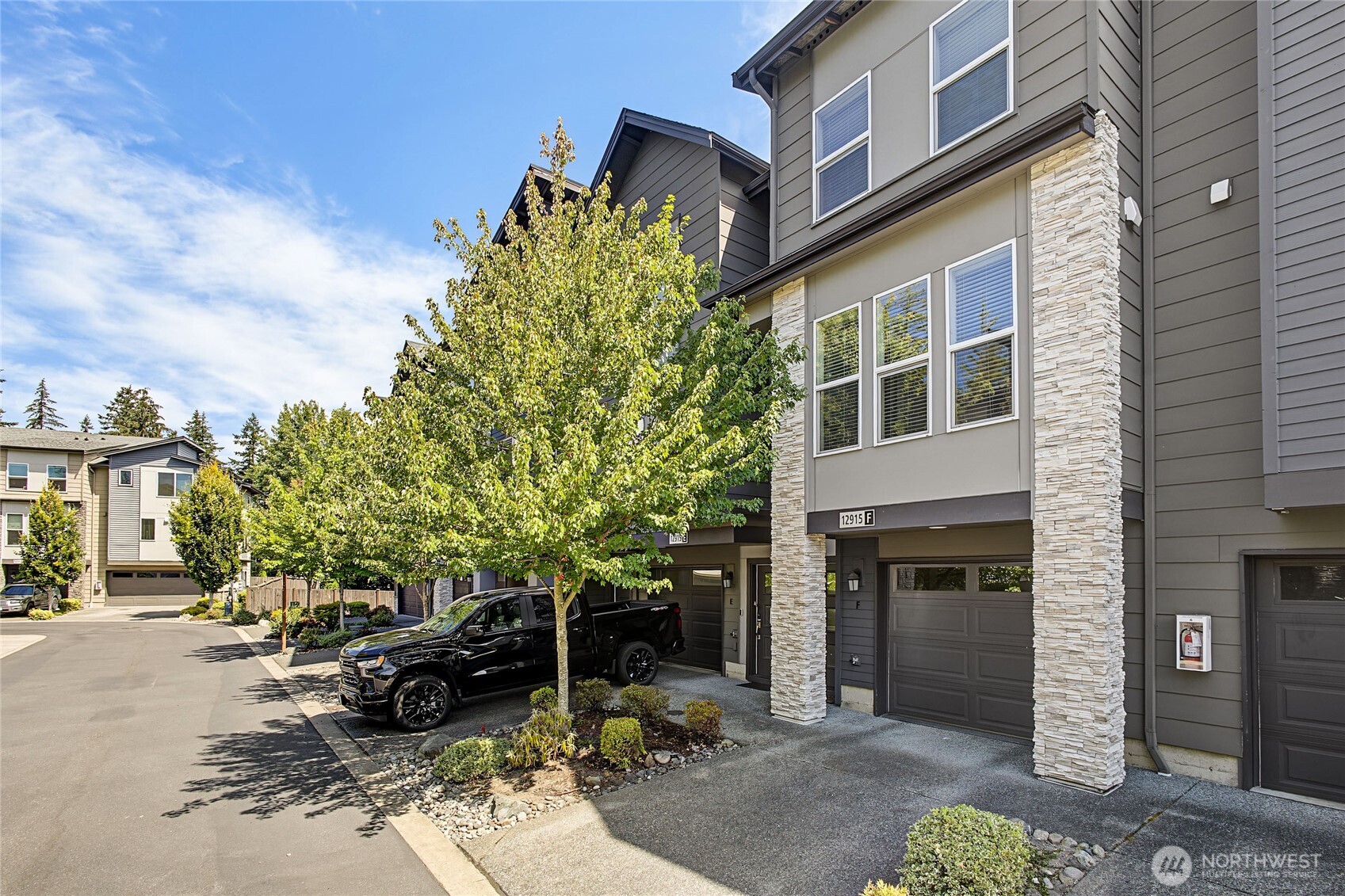 12915 20th Dr F Property Photo 8