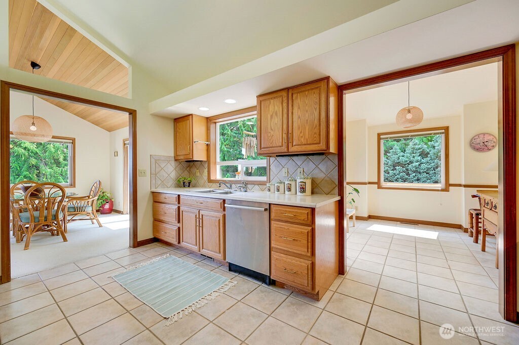 75 Seafarer Lane Property Photo 11