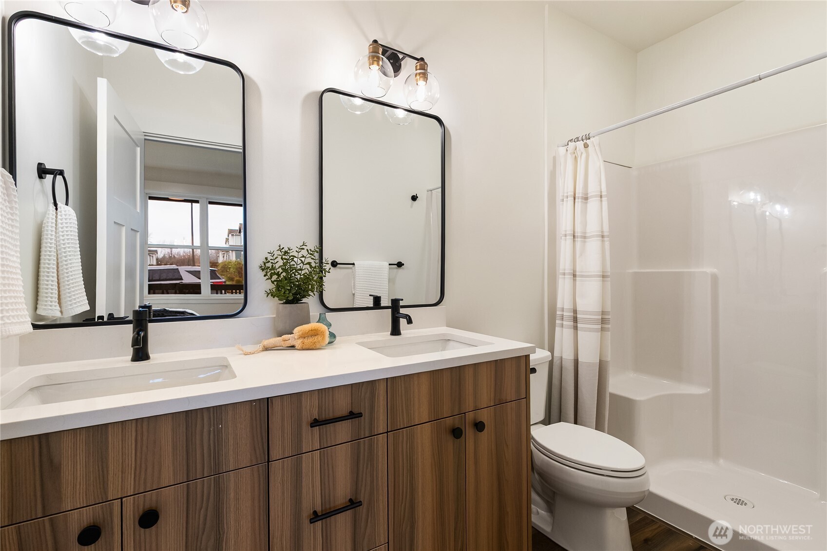 1366 Talus Way Property Photo 20