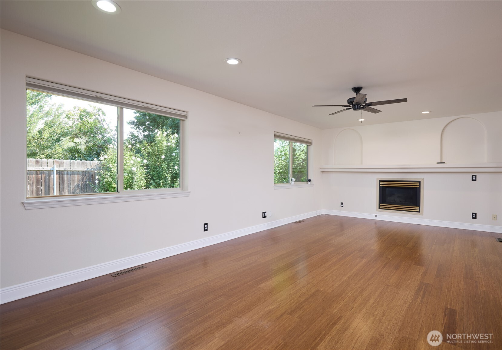 860 Fern Court Property Photo 13