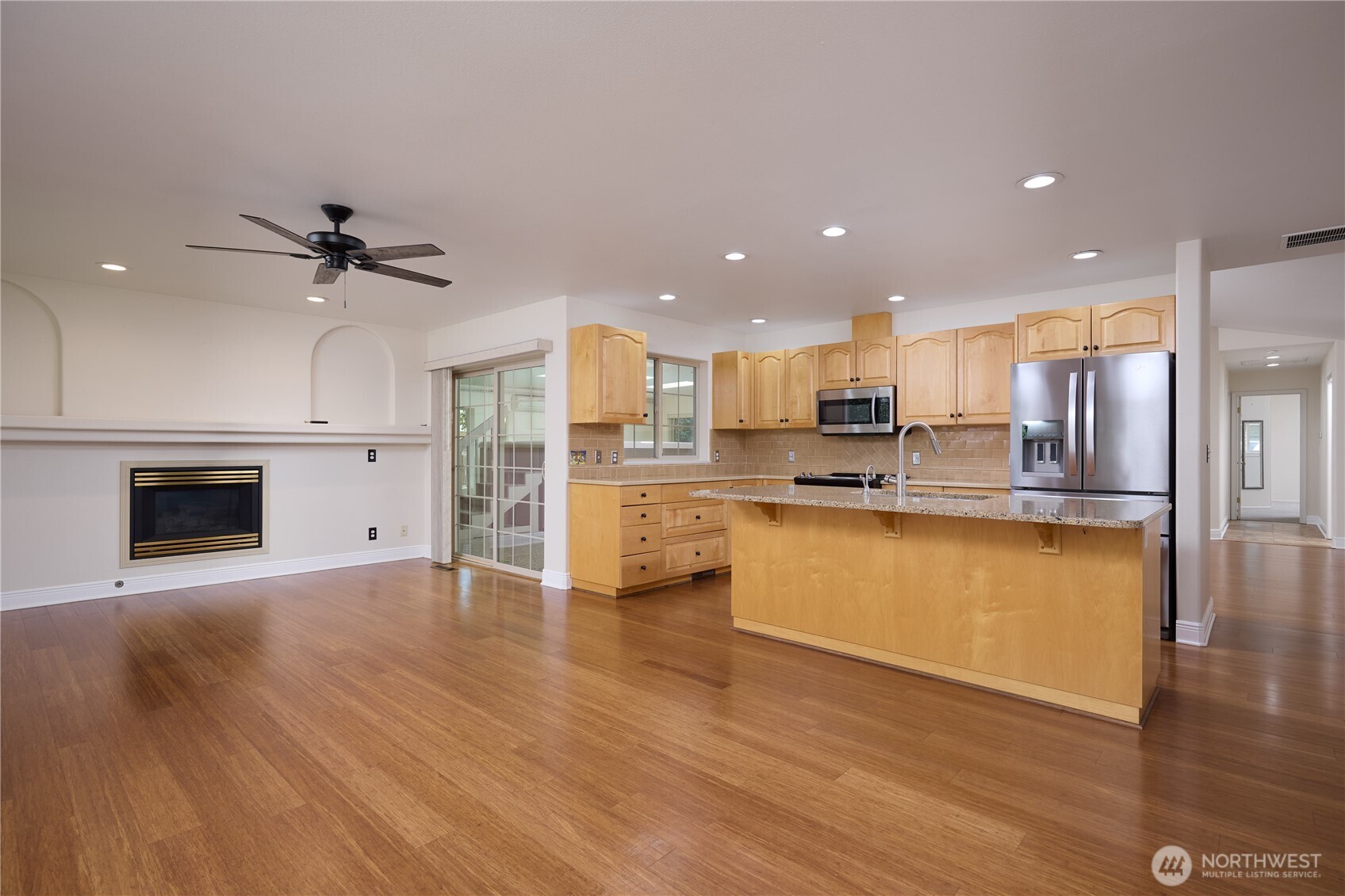 860 Fern Court Property Photo 14